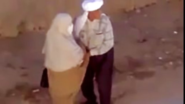 خواهر و من تو را هذیان می کنند، پسر تو همواره تقسیم شده است