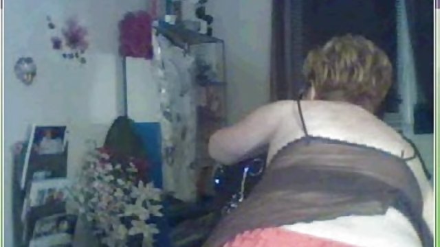 دختر آسیایی مکیدن را cocks در حزب bachelorette او