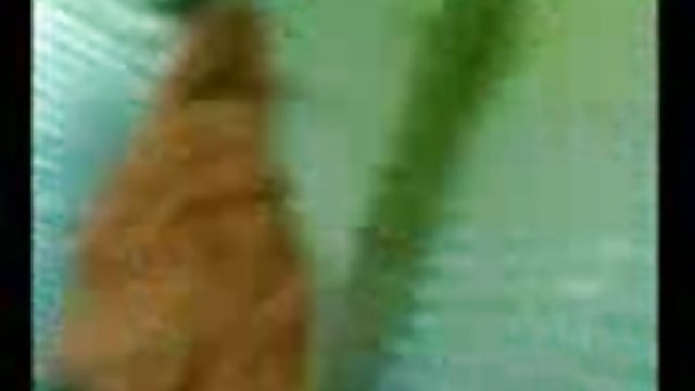 هنگامی که دوست مادر شما از شما می خواهد که او را گرد و خاک کنی