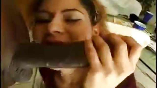 پسری را برای آمدن و پودر بیاور