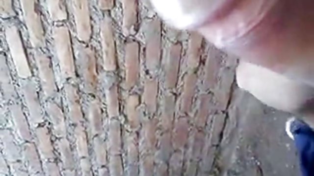 جوانان غول پیکر خودارضایی