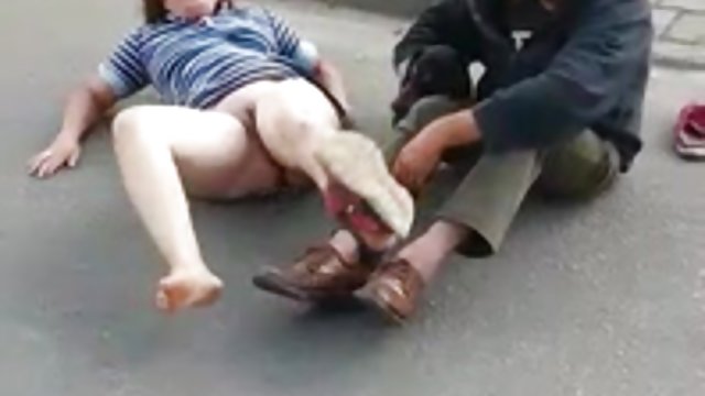 لعنت به مادر، اما اگر گربه خود را در حال حاضر برای من مرطوب است