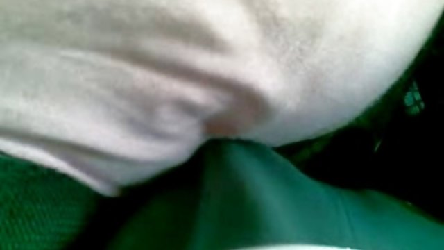 دوست برادر من اجازه نمیده که من بخوابم