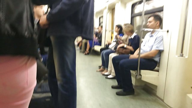 لن لوکس یک handjob خوب برای این گل میخ است